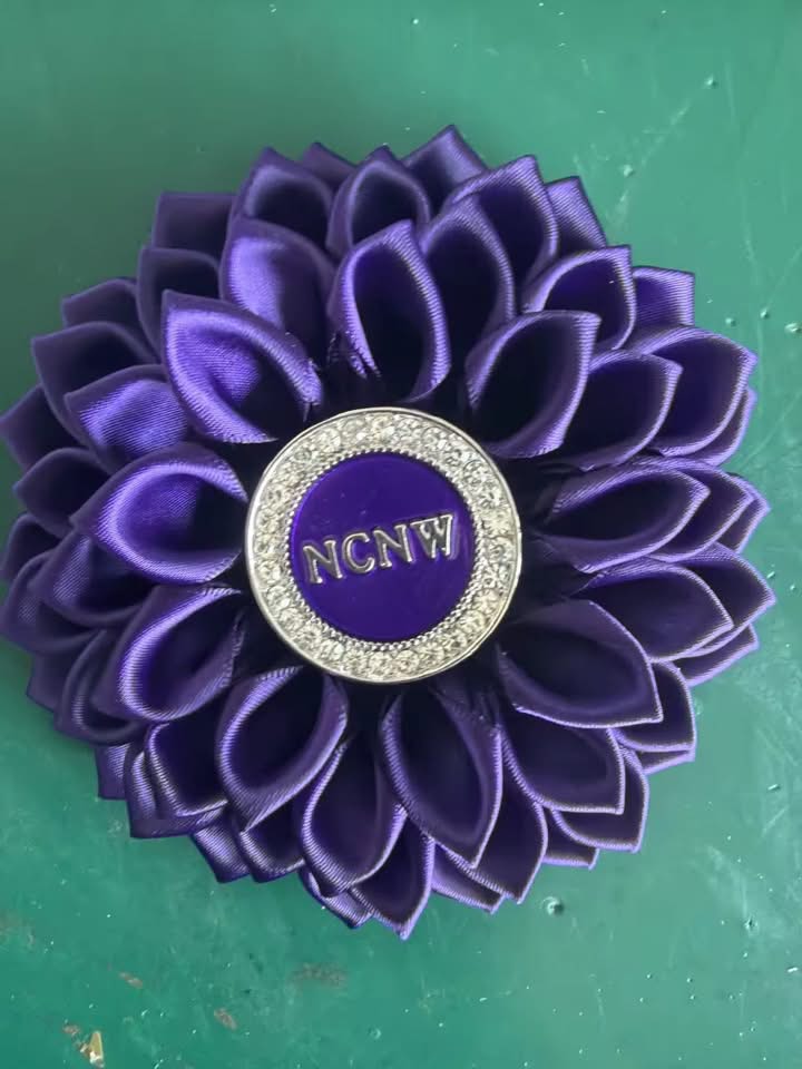NCNW Pearl Pointed Flower Ribbon Brooch Magnet
