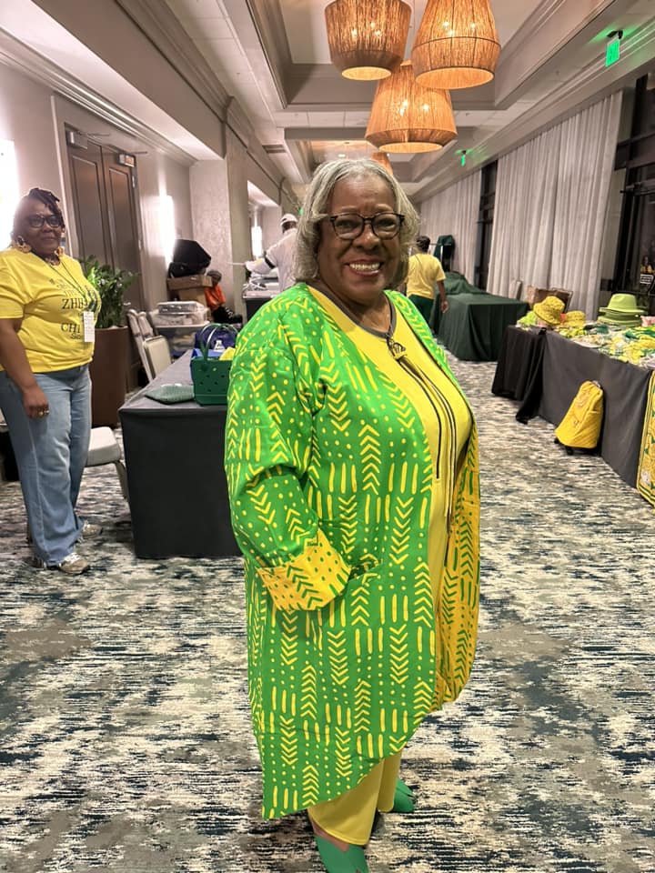 Best Seller Yellow and Green Reversible Jacket Long Chi Eta Phi