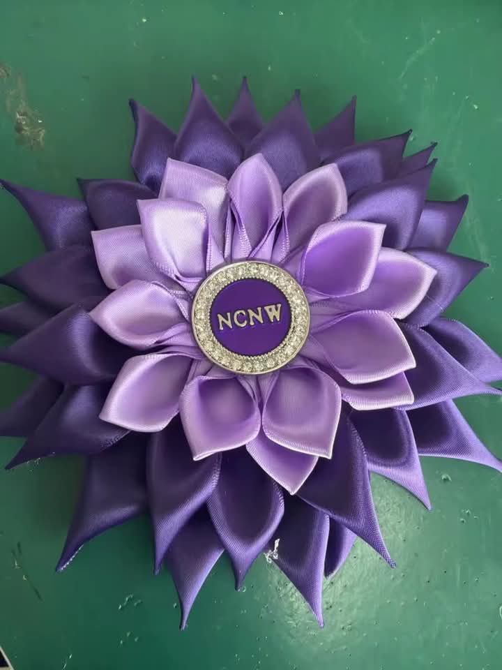 NCNW Pearl Pointed Flower Ribbon Brooch Magnet